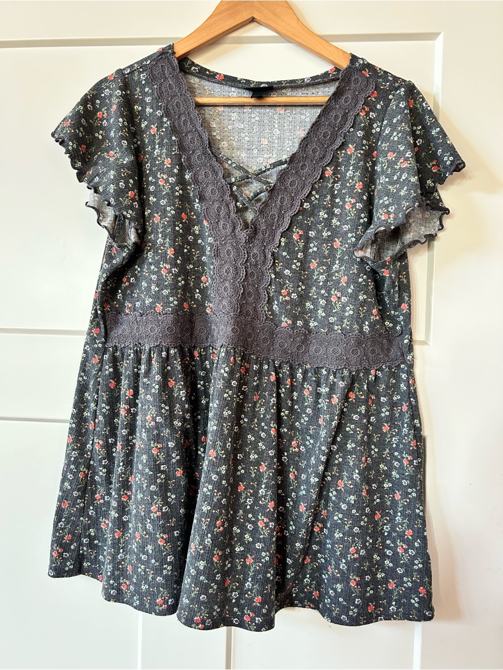 torrid Charcoal Floral Lace-Trim Ribbed Tunic babydoll Top